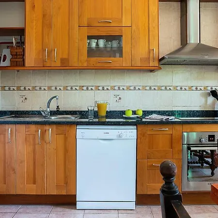 Casa Roura Apartment *