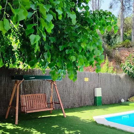 Casa Roura Apartment *