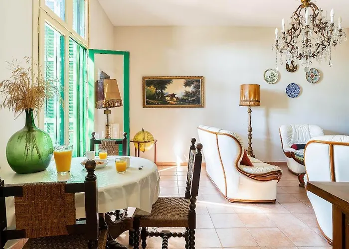 Casa Roura Apartment